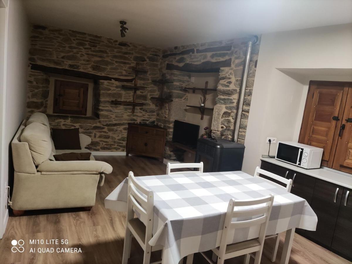 Casa Marina Apartment Puebla de Sanabria Bagian luar foto